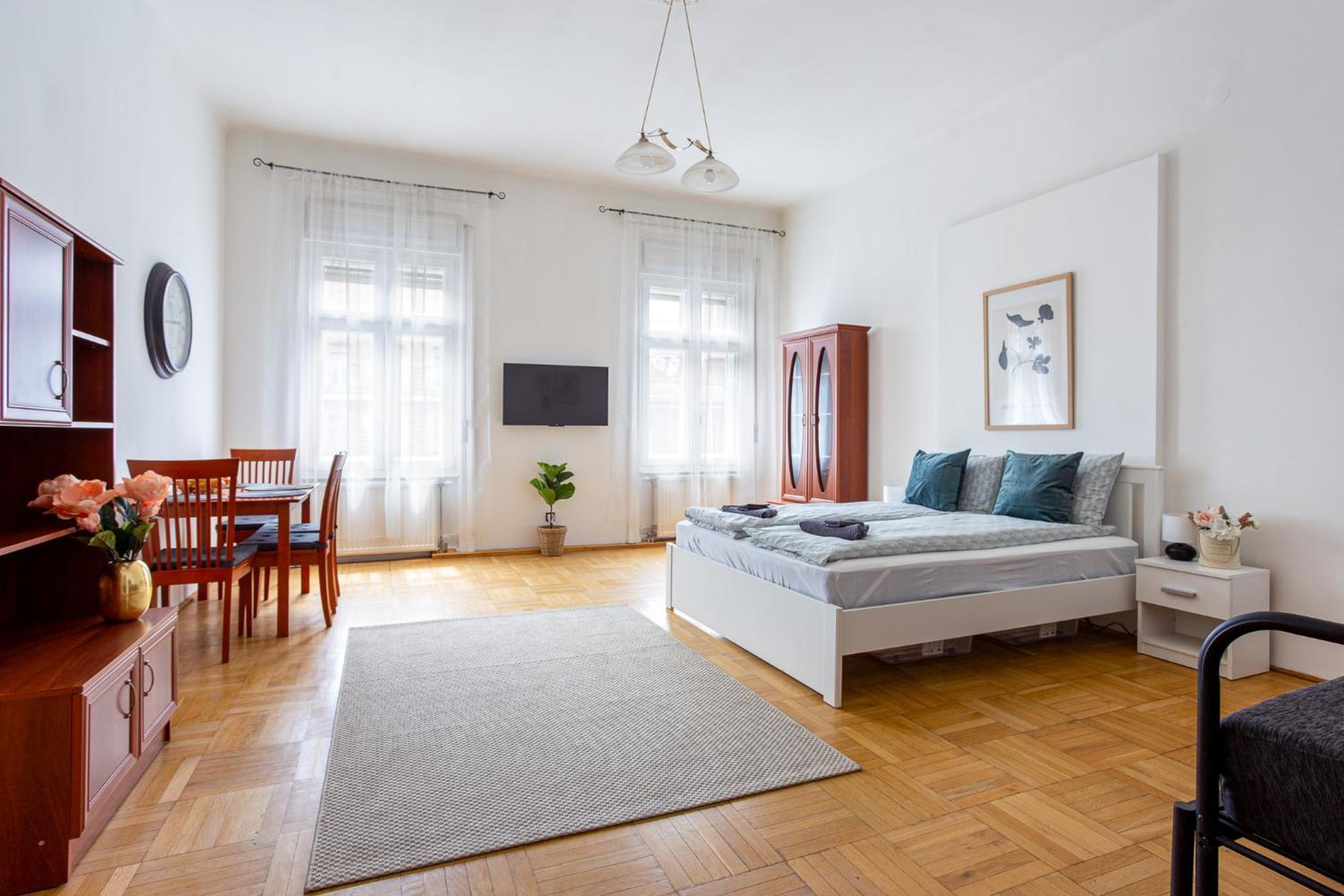 Urania Apartments บูดาเปสต์ ภายนอก รูปภาพ
